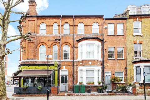 3 bedroom apartment for sale, Fortess Road, London, NW5