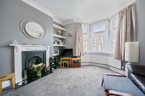 2 bedroom apartment for sale, Clarens Street, London