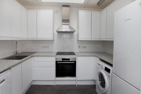1 bedroom flat to rent, High Road Leyton, London E10