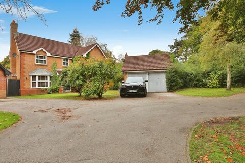 4 bedroom detached house for sale, Megson Way, Walkington, HU17 8YA