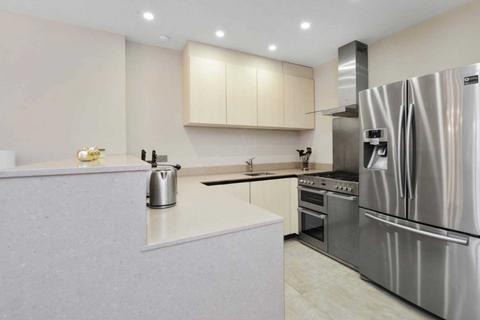 2 bedroom flat to rent, Lyndhurst Road, London NW3