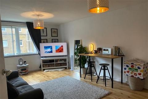 Studio to rent, Cumberland Terrace Mews, Regents Park NW1