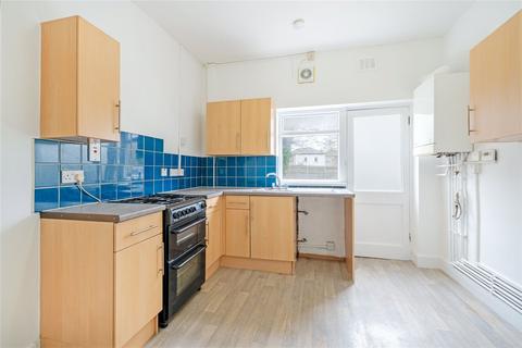 2 bedroom flat to rent, Limes Grove, Lewisham, SE13