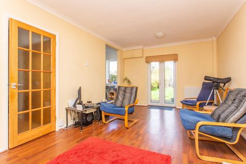 11 Browning Place, Folkestone, CT19 6JP