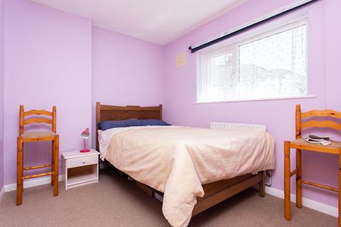 11 Browning Place, Folkestone, CT19 6JP