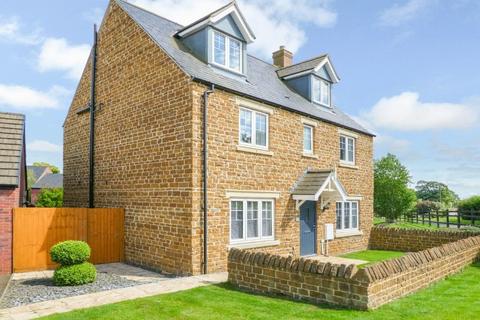 5 bedroom detached house for sale, Nickling Road, Banbury