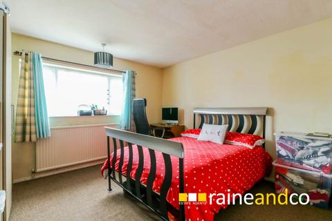 45 Briars Wood, Hatfield, AL10 8DH
