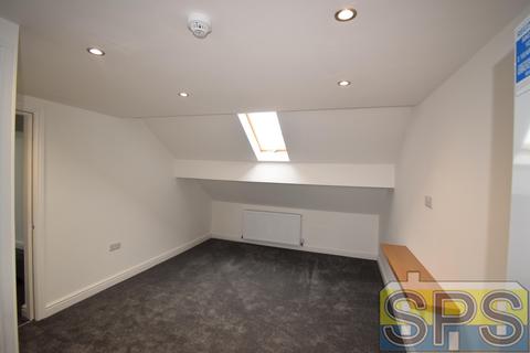 2 bedroom flat to rent, Ashford Street, Stoke-on-Trent ST4