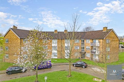 2 bedroom apartment for sale - Lower Alderton Hall Lane, Loughton IG10