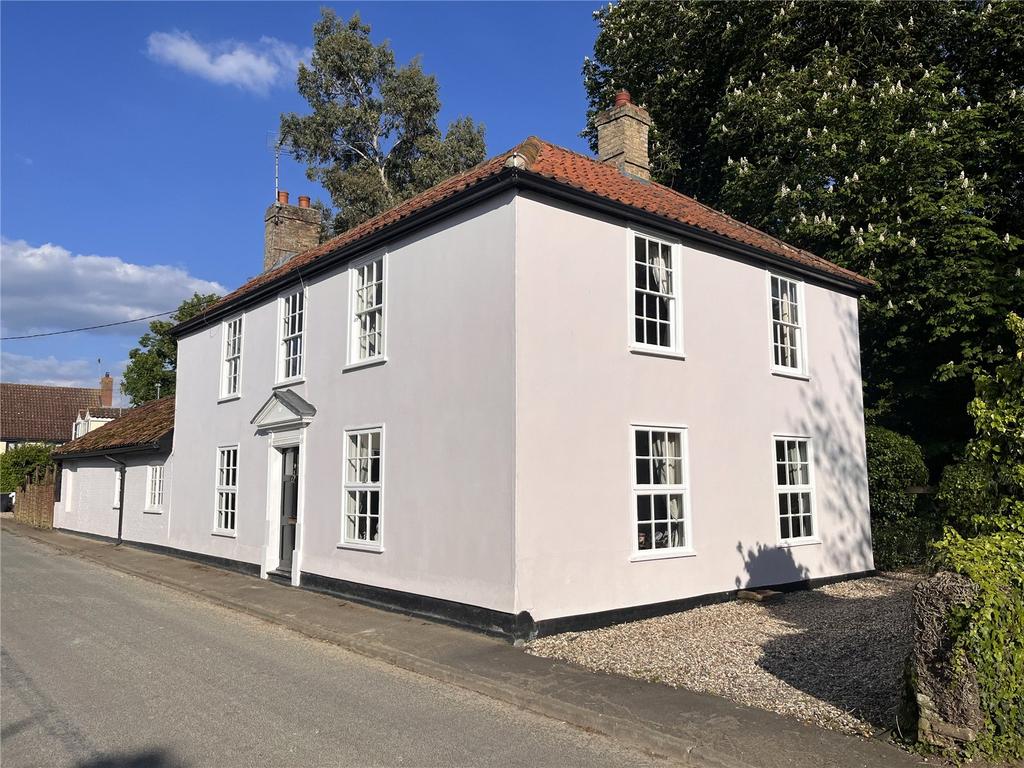 New Street, Chippenham, Cambridgeshire, CB7 4 bed detached house for