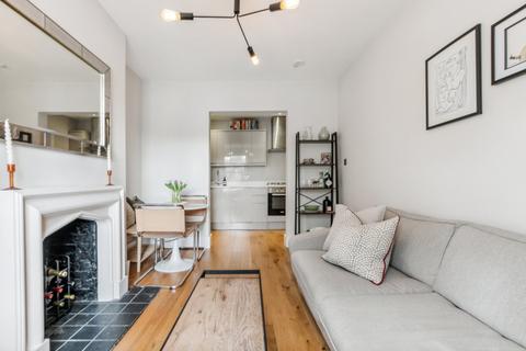 1c Boutflower Road, London, SW11 1RE
