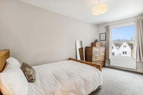 1c Boutflower Road, London, SW11 1RE