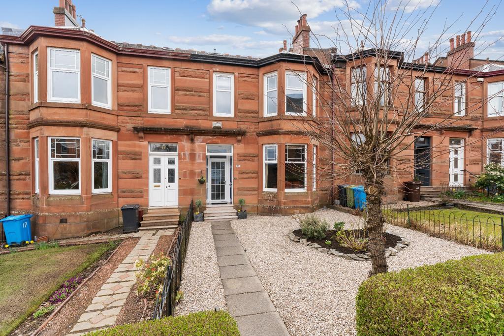Ormonde Drive, Netherlee, Glasgow... 4 bed terraced house £480,000