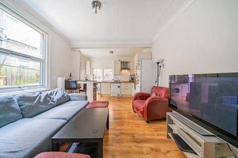 2 bedroom flat for sale, Valetta Road, Acton