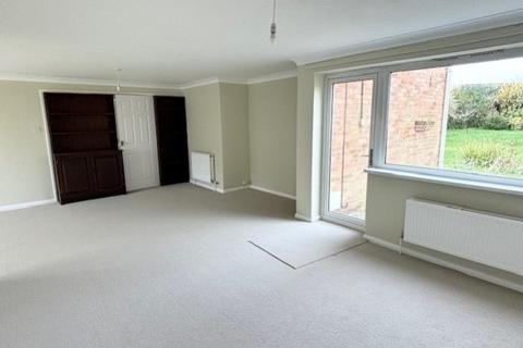 5 Ancaster Drive, Sleaford, NG34 7LY