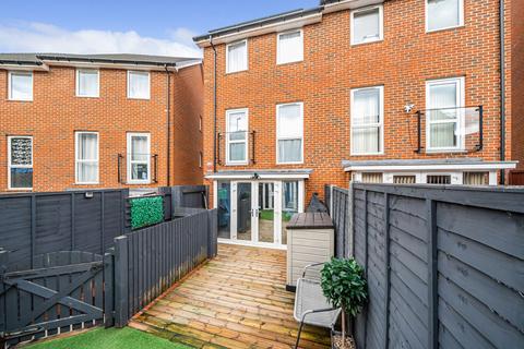 45 Burroughs Drive, Dartford, DA1 5TW