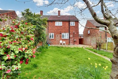 17 Whitchurch Road, Romford, RM3 9EX