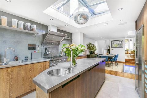 18 Chiswick Road, London, W4 5RB