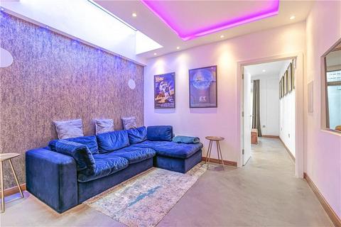 18 Chiswick Road, London, W4 5RB