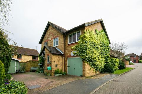 4 bedroom detached house for sale, Suffolk Drive, Burpham, GU4