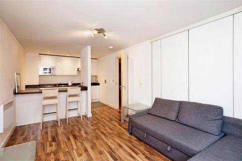 2 bedroom apartment for sale, The Quadrangle, Lower Ormond Street, M1 5QD