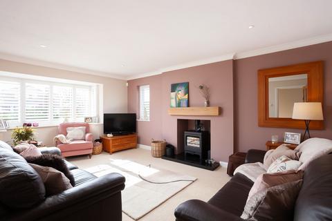 4 bedroom detached house for sale, The Green, North Duffield, YO8