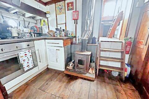 2 bedroom houseboat for sale, Vicarage Lane, Hoo ME3