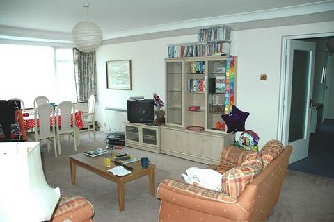 3 bedroom apartment to rent, London Road, Guildford GU1