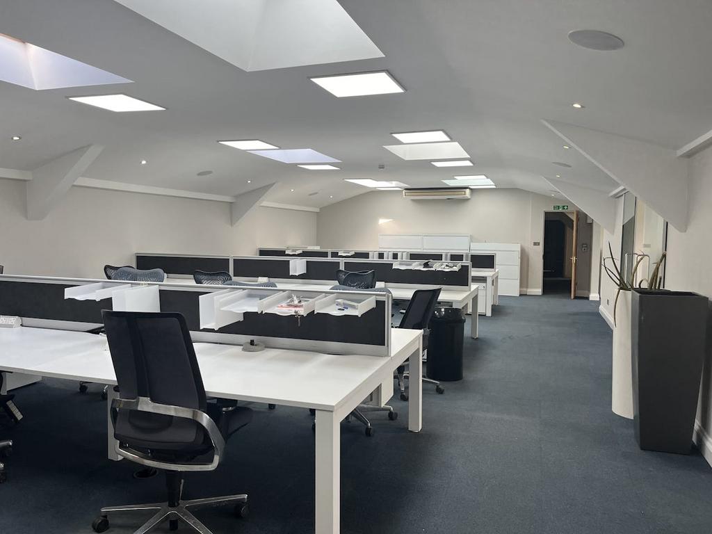 Cherry Lane, Amersham HP7 Office to rent - £4,167 pcm (£962 pw)