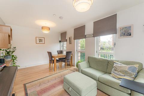 2 bedroom flat for sale, Ivy Point, Bow E3
