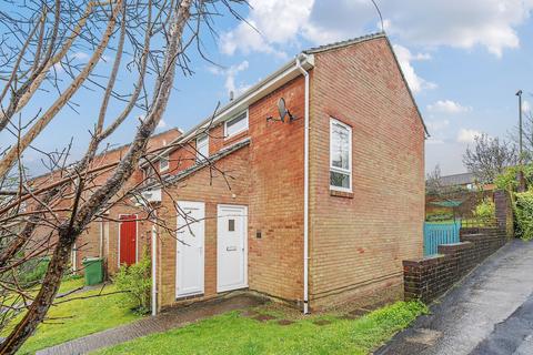 74 May Tree Close, Winchester, SO22 4JF