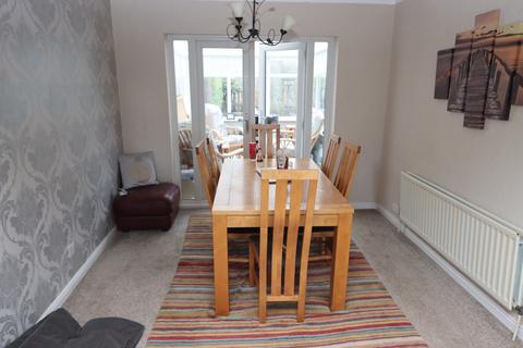 3 bedroom semi-detached house for sale, St Davids Way, Whitley Bay, Tyne and Wear, NE26 1HZ