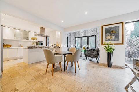 Delta Oldfield Road, Bromley, BR1 2LF