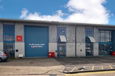 Industrial unit to rent, Short Street, Southend-on-Sea, Essex, SS2
