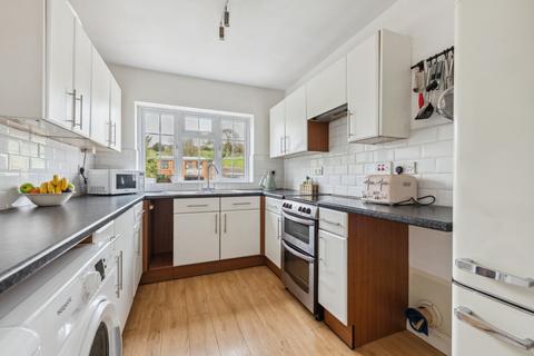 2 bedroom maisonette for sale, Sunnyside Road, Chesham, Buckinghamshire