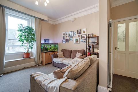 27/7 Maryfield, Edinburgh, EH7 5AR