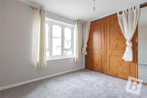 78 Frazer Close, Romford, RM1 2DG