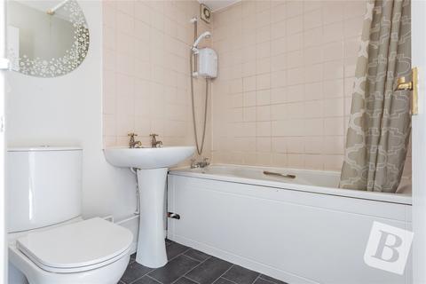 78 Frazer Close, Romford, RM1 2DG