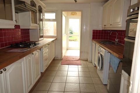 3 bedroom terraced house for sale, Manor Farm Close, Selsey