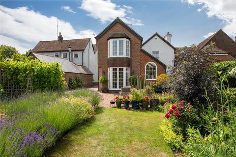 4 Oak Cottages, Brockham, Betchworth, RH3 7JS