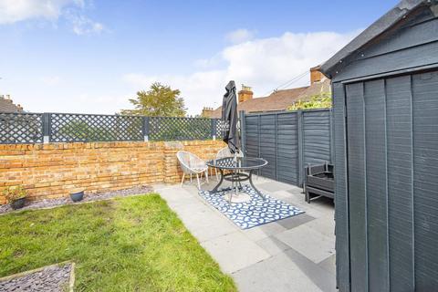 2 bedroom semi-detached house for sale, Swindon,  Wiltshire,  SN1