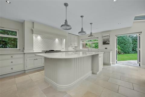 10 Littlemead, Esher, KT10 9PE