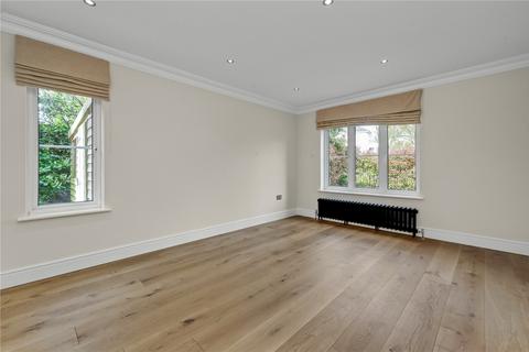 10 Littlemead, Esher, KT10 9PE
