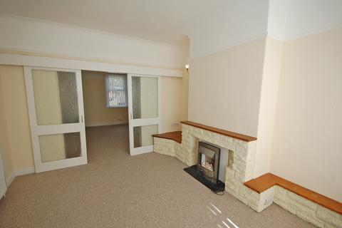 3 bedroom terraced house to rent, Woodlands Avenue, Harrogate, North Yorkshire, HG2