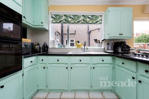 32 Cavendish Road, London, E4 9NH