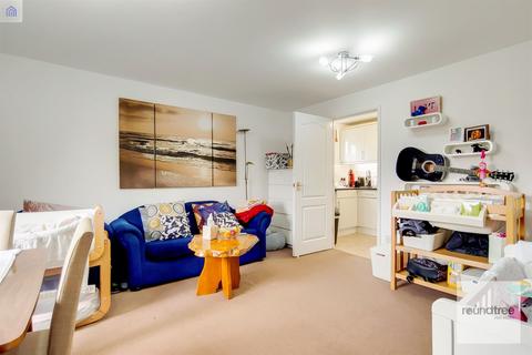 1 bedroom apartment for sale, Dogrose Court, Wenlock Gardens, Hendon NW4