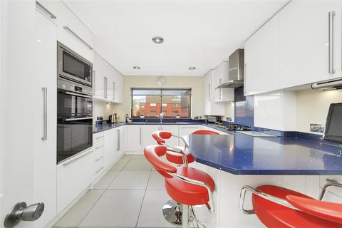 4 bedroom penthouse for sale, Spencer Close, Finchley, N3
