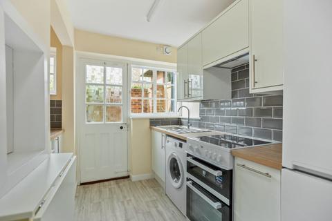 2 bedroom house to rent, St Peter Street, Winchester, SO23