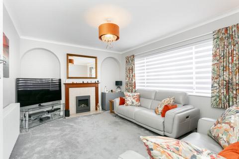 62 Surrenden Road, Folkestone, CT19 4EB