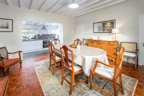 5 Broad Road, North Sunderland, Seahouses, NE68 7UP